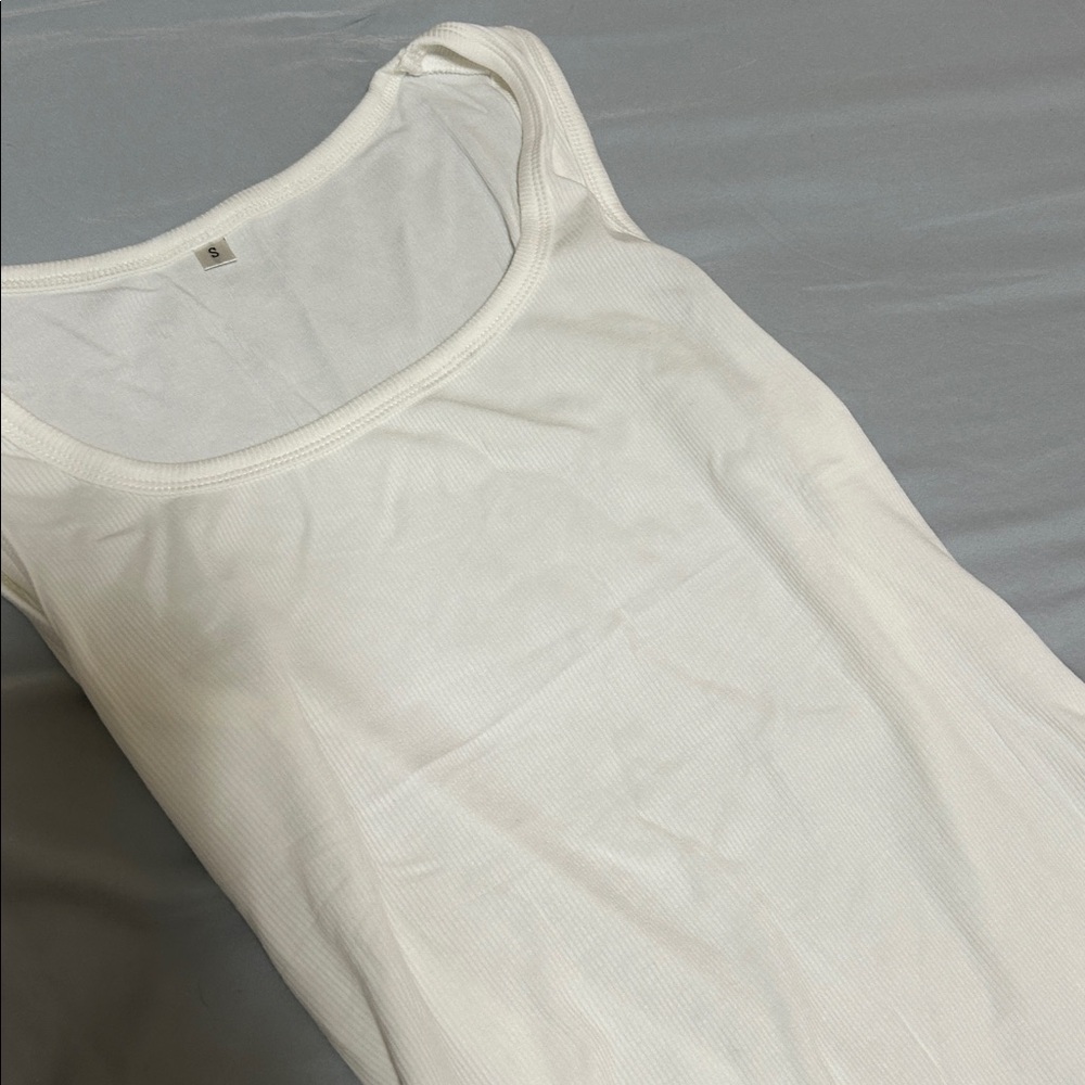 White Ribbed Tank Top - Picture 4 of 7